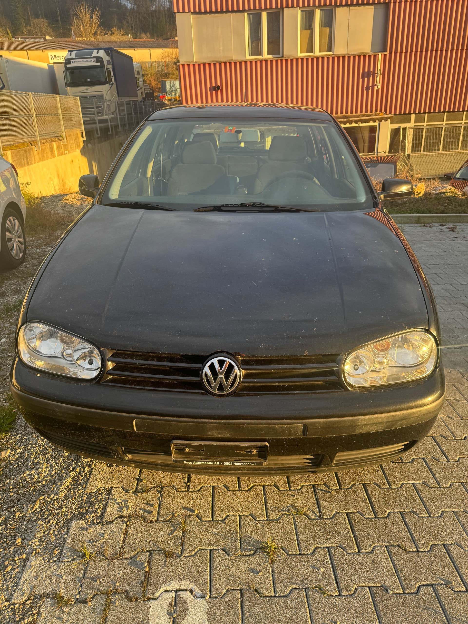 VW Golf 1.9 TDI PD Highline-image-2