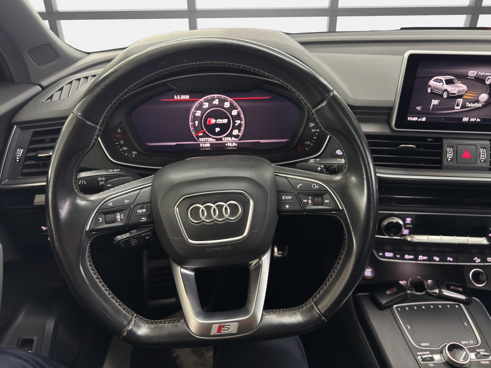 AUDI SQ5 3.0 TFSI quattro S-tronic-image-13