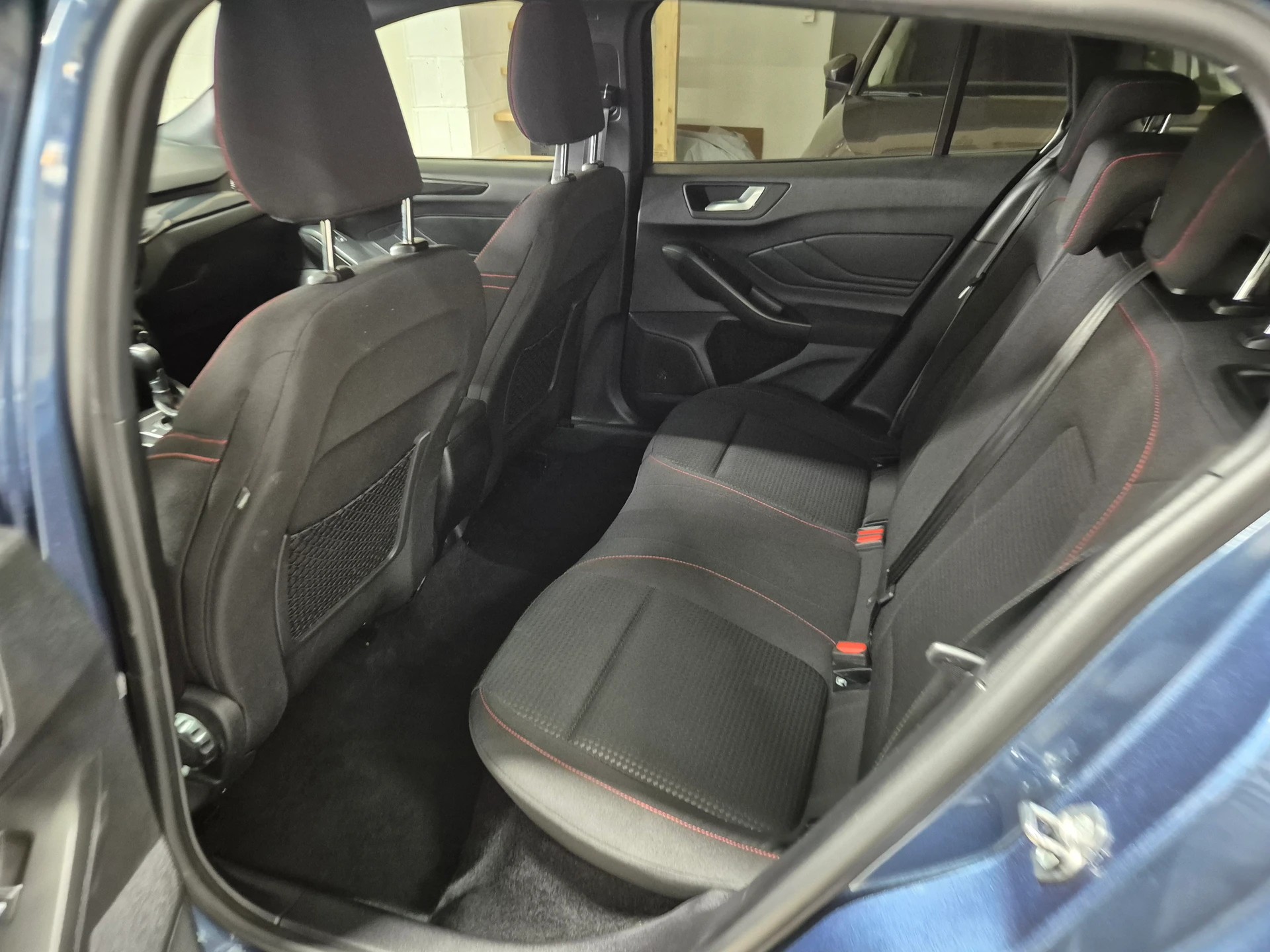 FORD Focus 1.0 MHEV ST-Line Automat-image-13