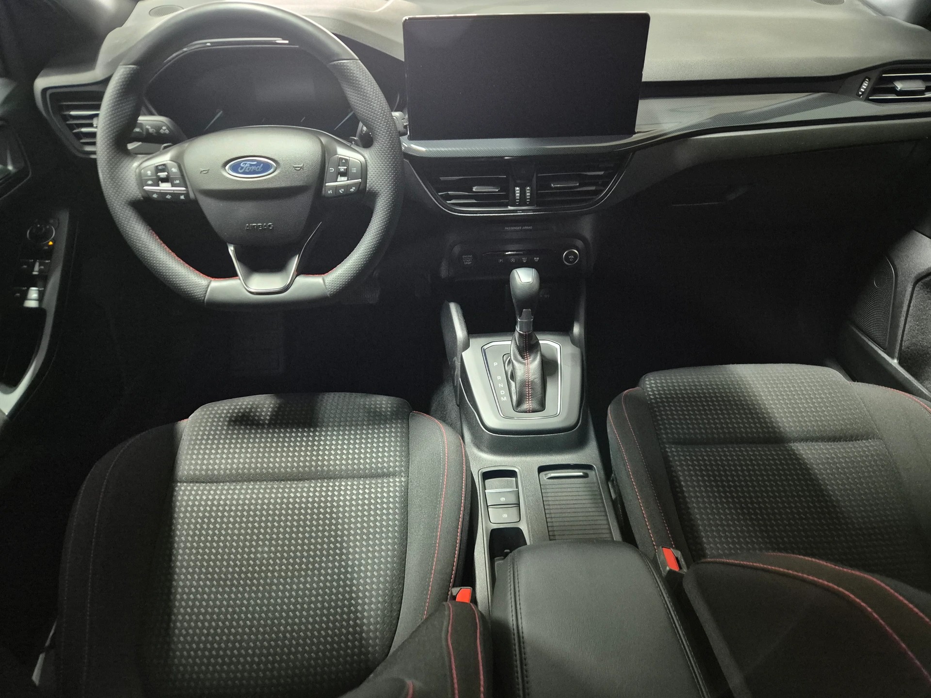 FORD Focus 1.0 MHEV ST-Line Automat-image-6