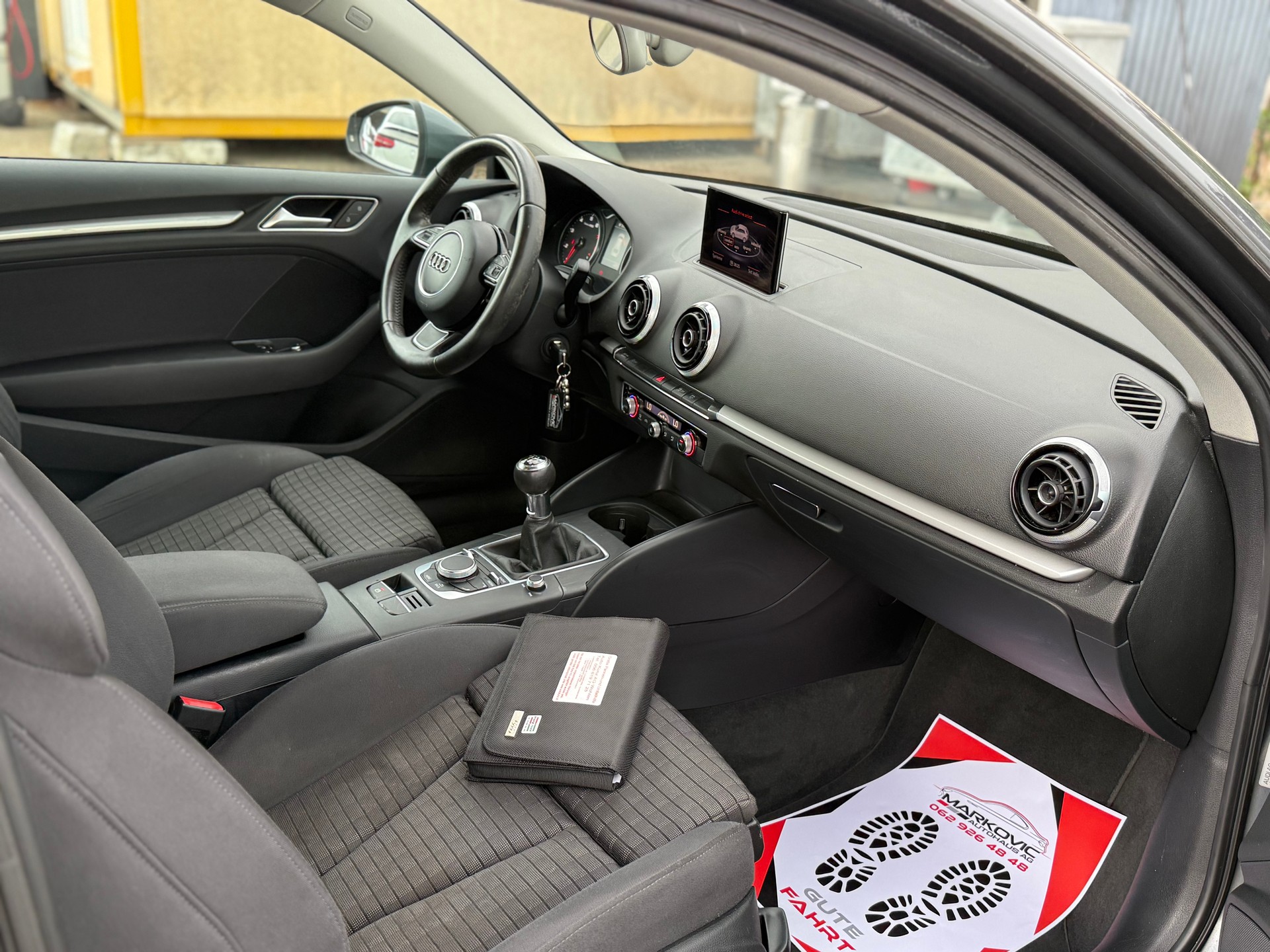 AUDI A3 1.4 TFSI Ambiente-image-12