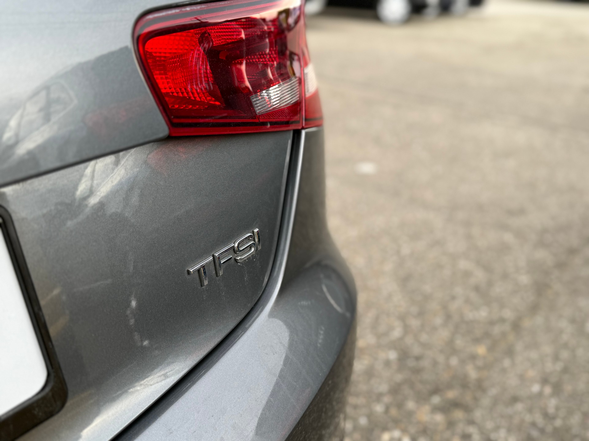 AUDI A3 1.4 TFSI Ambiente-image-14