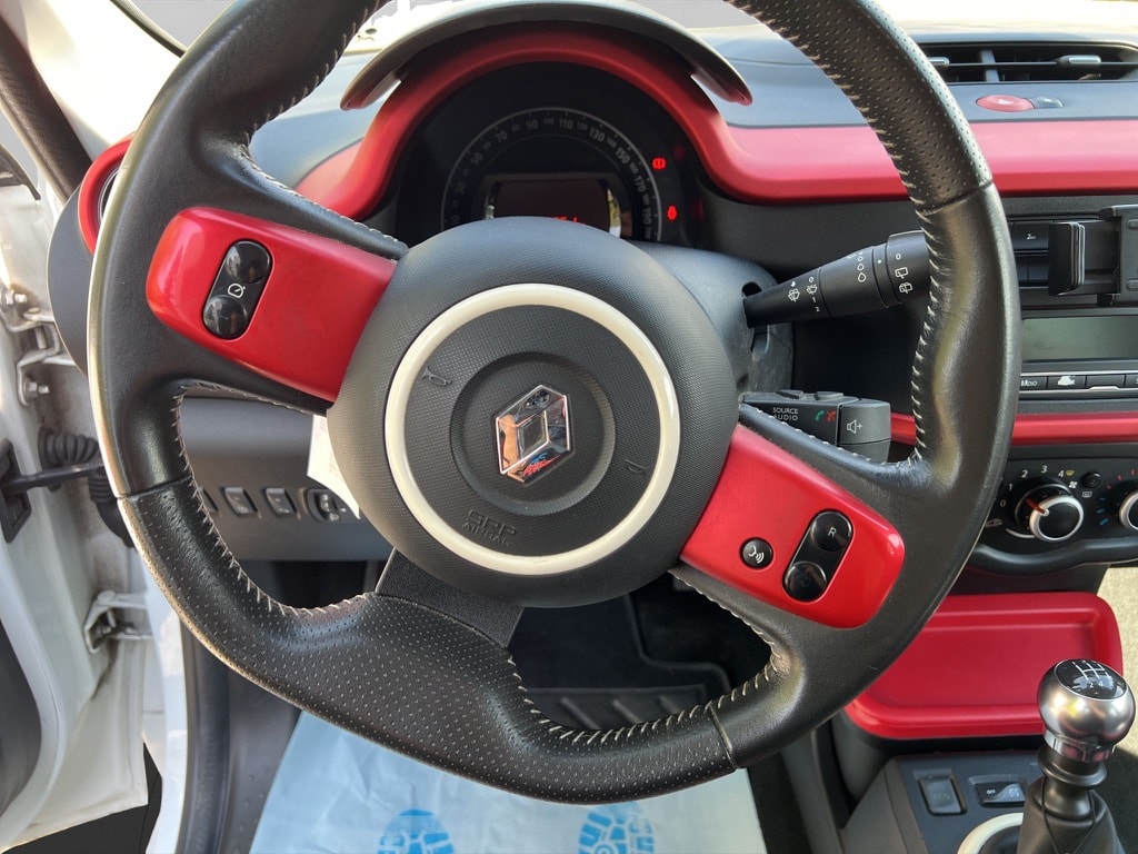 RENAULT Twingo 0.9 Intens-image-11