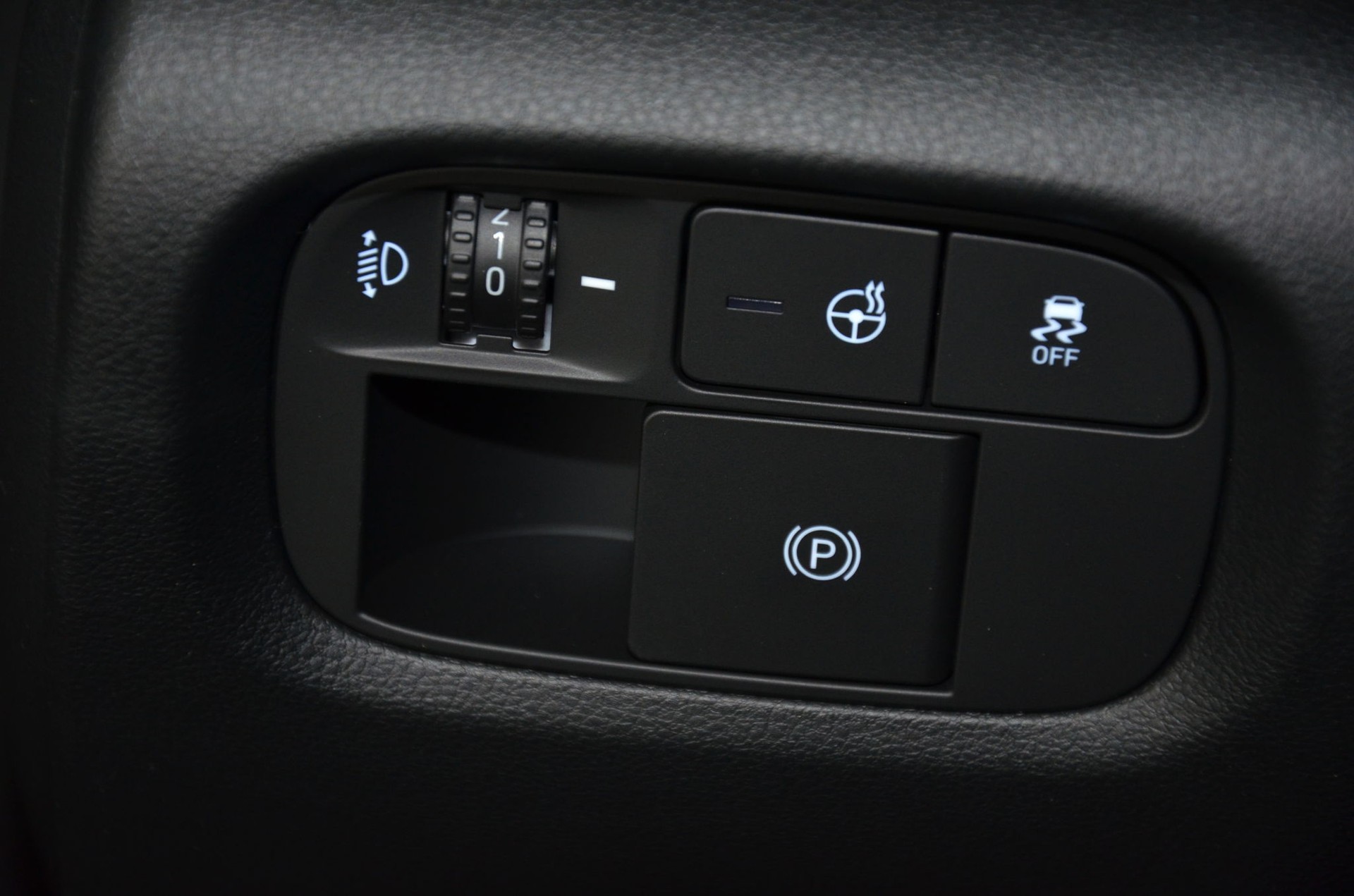 HYUNDAI Inster 49kWh Luxury-image-22