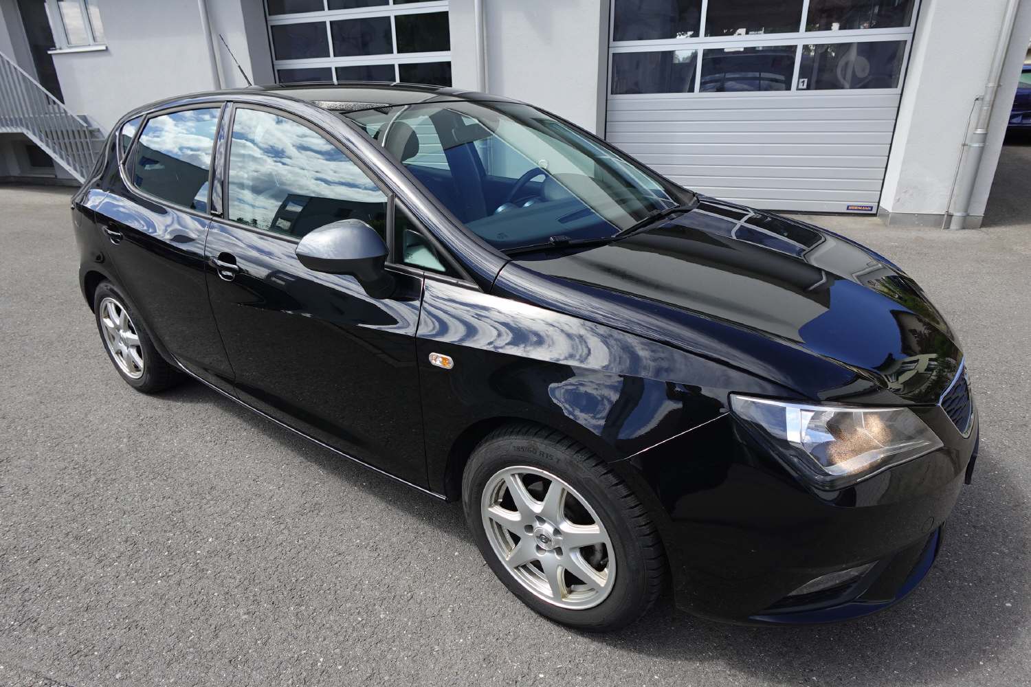 SEAT Ibiza 1.0 TSI 95 Connect-image-1