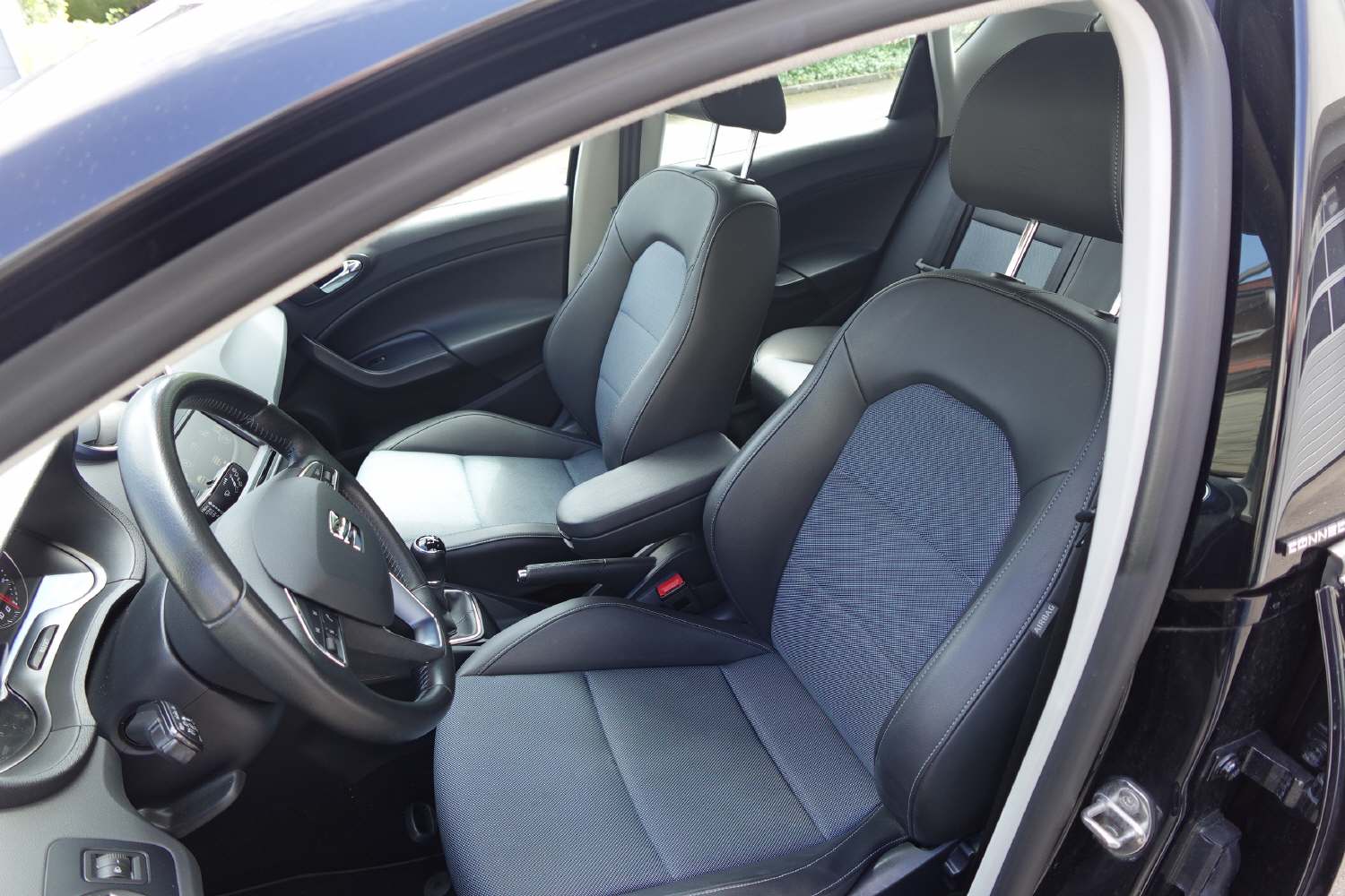 SEAT Ibiza 1.0 TSI 95 Connect-image-8
