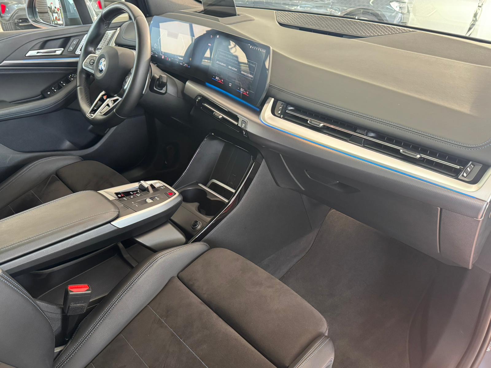 BMW 218d Active Tourer M Sport DKG-image-13