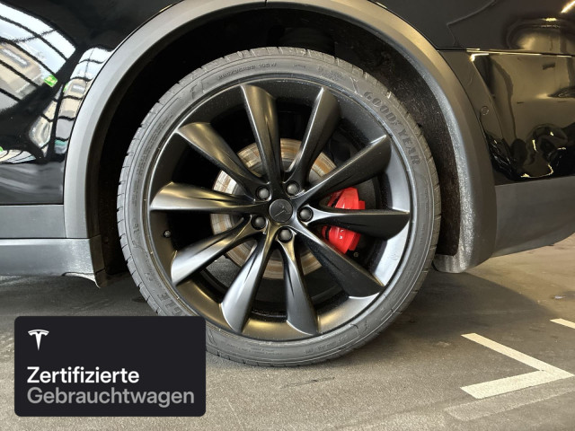 TESLA Model X Performance-image-5