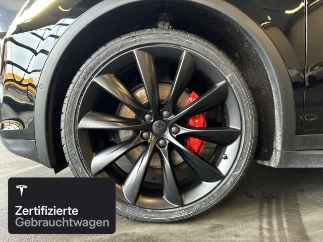 TESLA Model X Performance-image-4