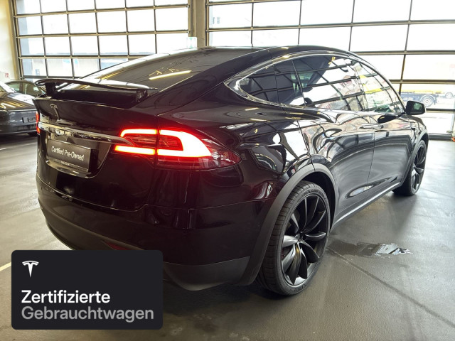 TESLA Model X Performance-image-8