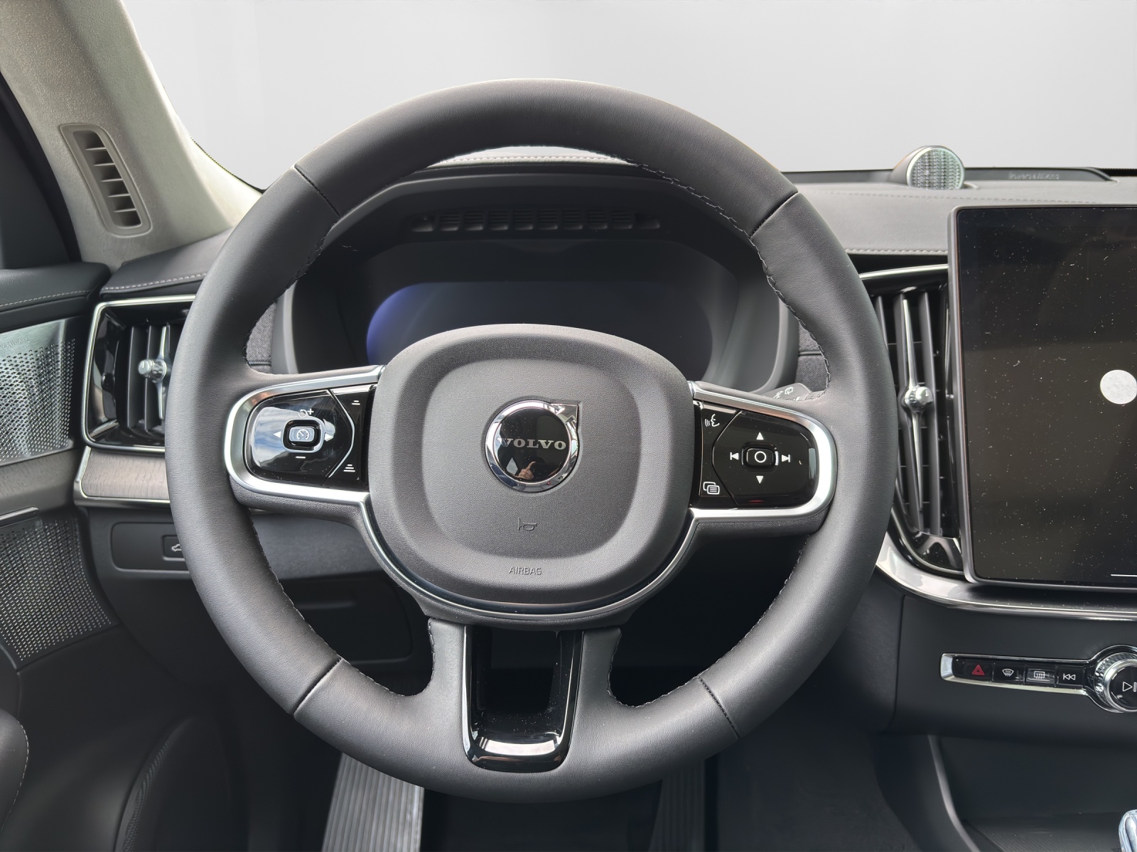 VOLVO XC90 2.0 T8 TE XCLUSIVE Edition Dark eAWD-image-7