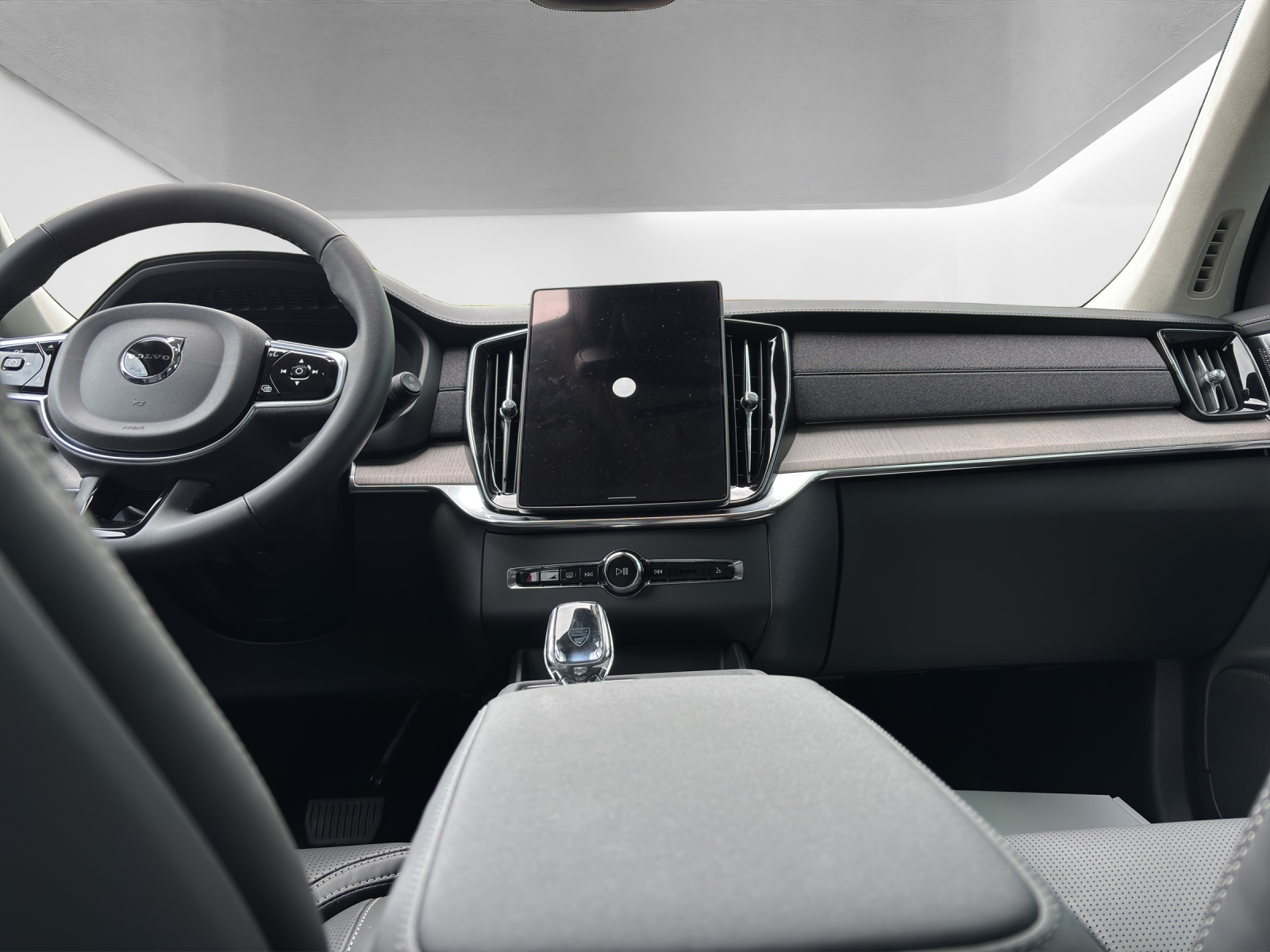 VOLVO XC90 2.0 T8 TE XCLUSIVE Edition Dark eAWD-image-8