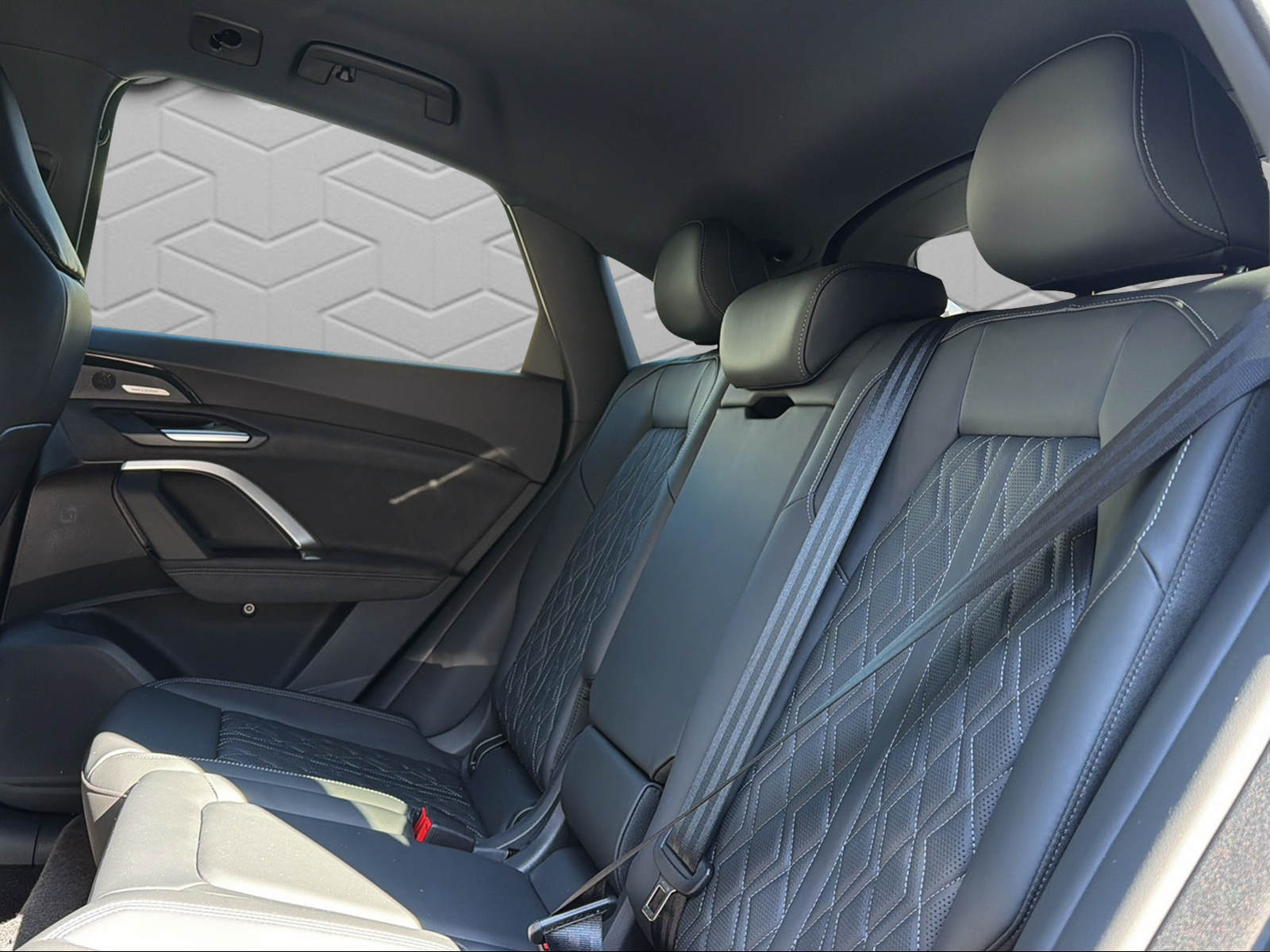 AUDI Q5 Sportback TFSI quattro 150 kW S-tronic-image-12