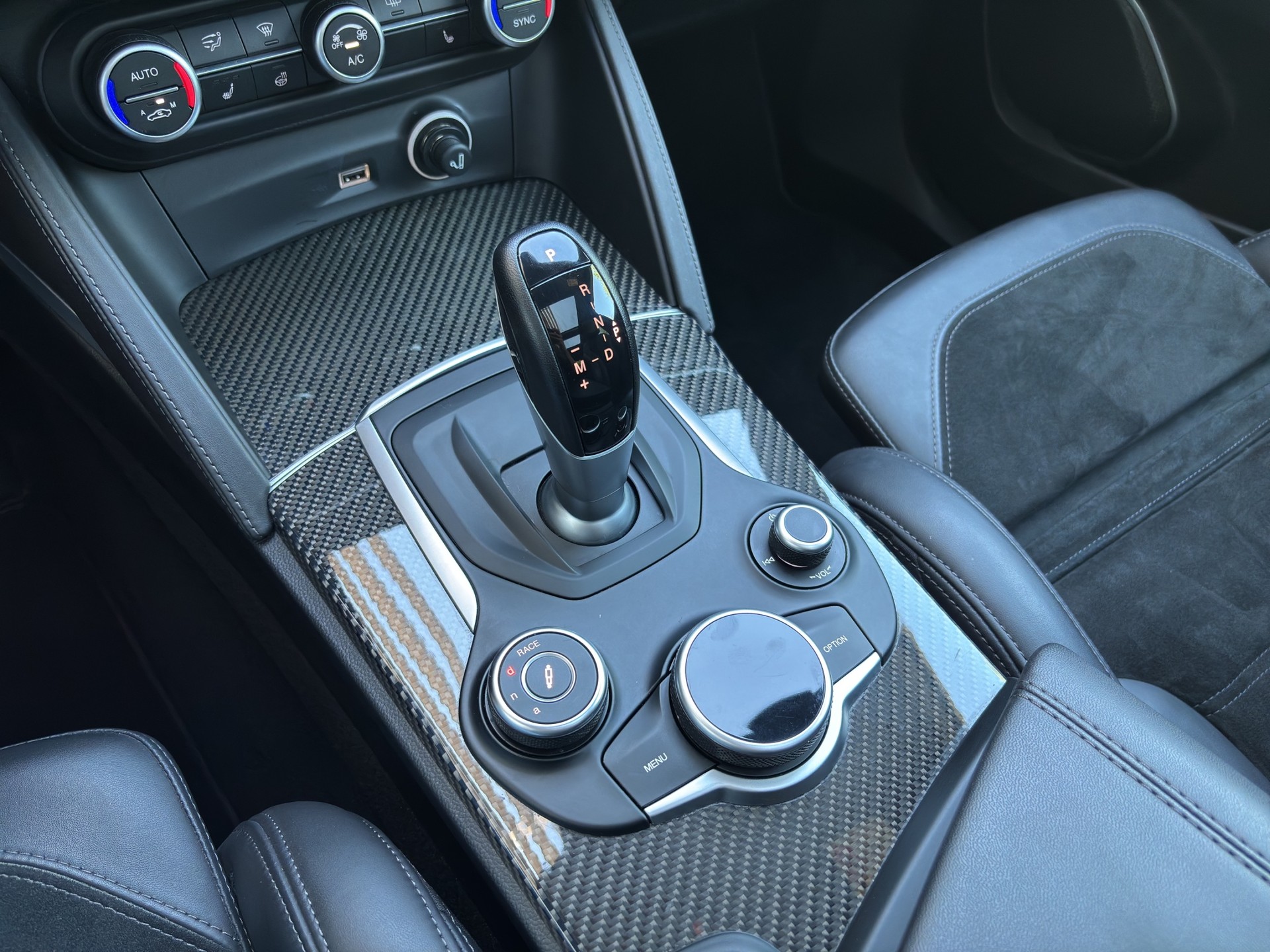 ALFA ROMEO Stelvio 2.9 V6 Quadrifoglio Q4 Automatic-image-9