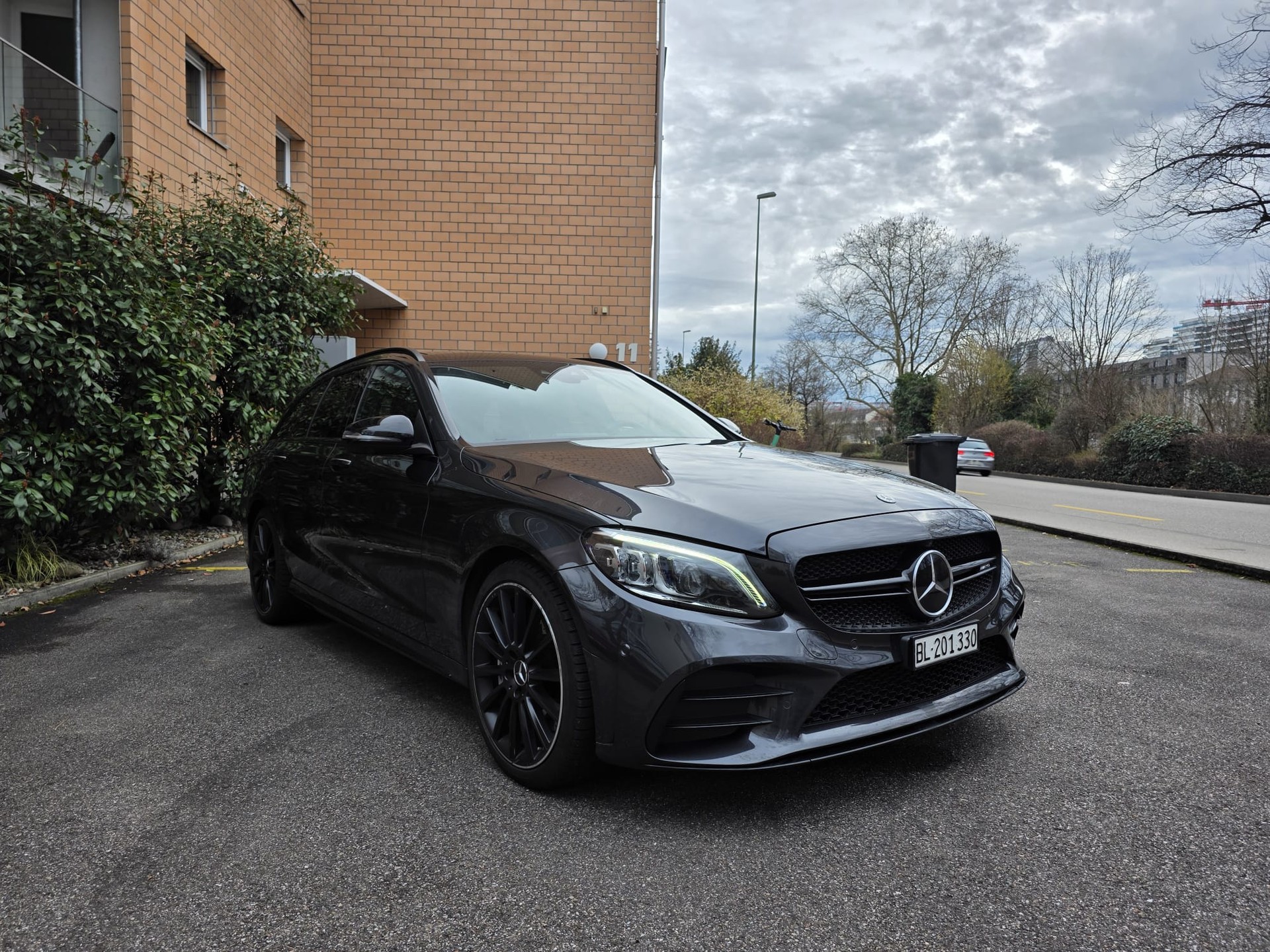 MERCEDES-BENZ C 43 AMG 4matic-image-0