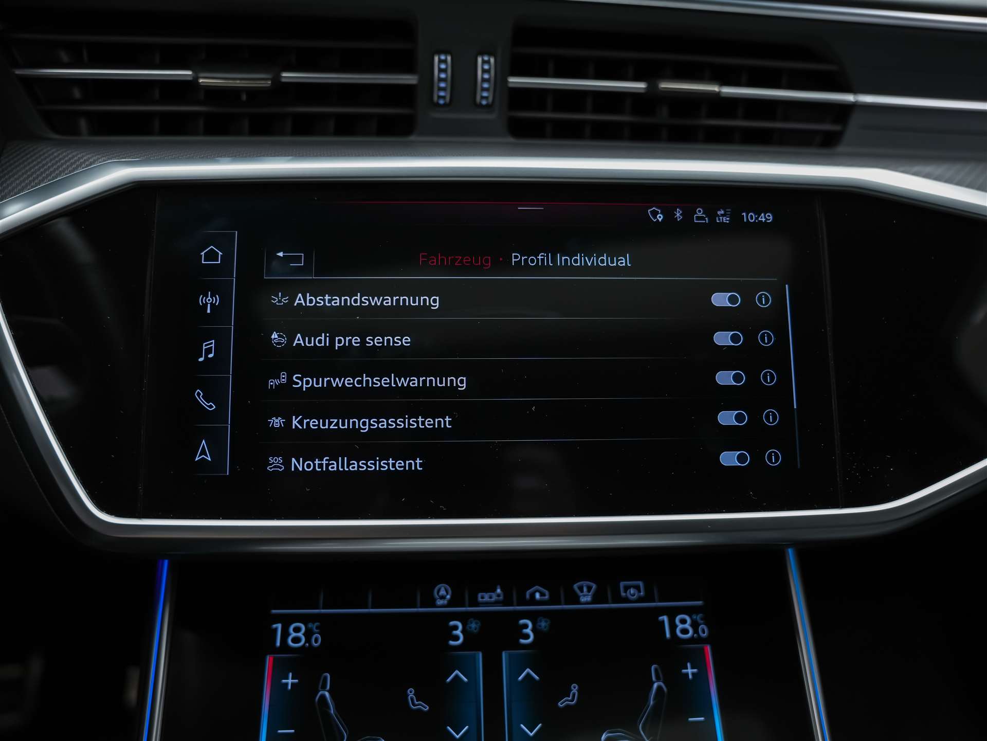 AUDI RS6 Avant 4.0 TFSI V8 quattro *CH-Auto*Panorama*Sitzlüftung*Head-Up*-image-40