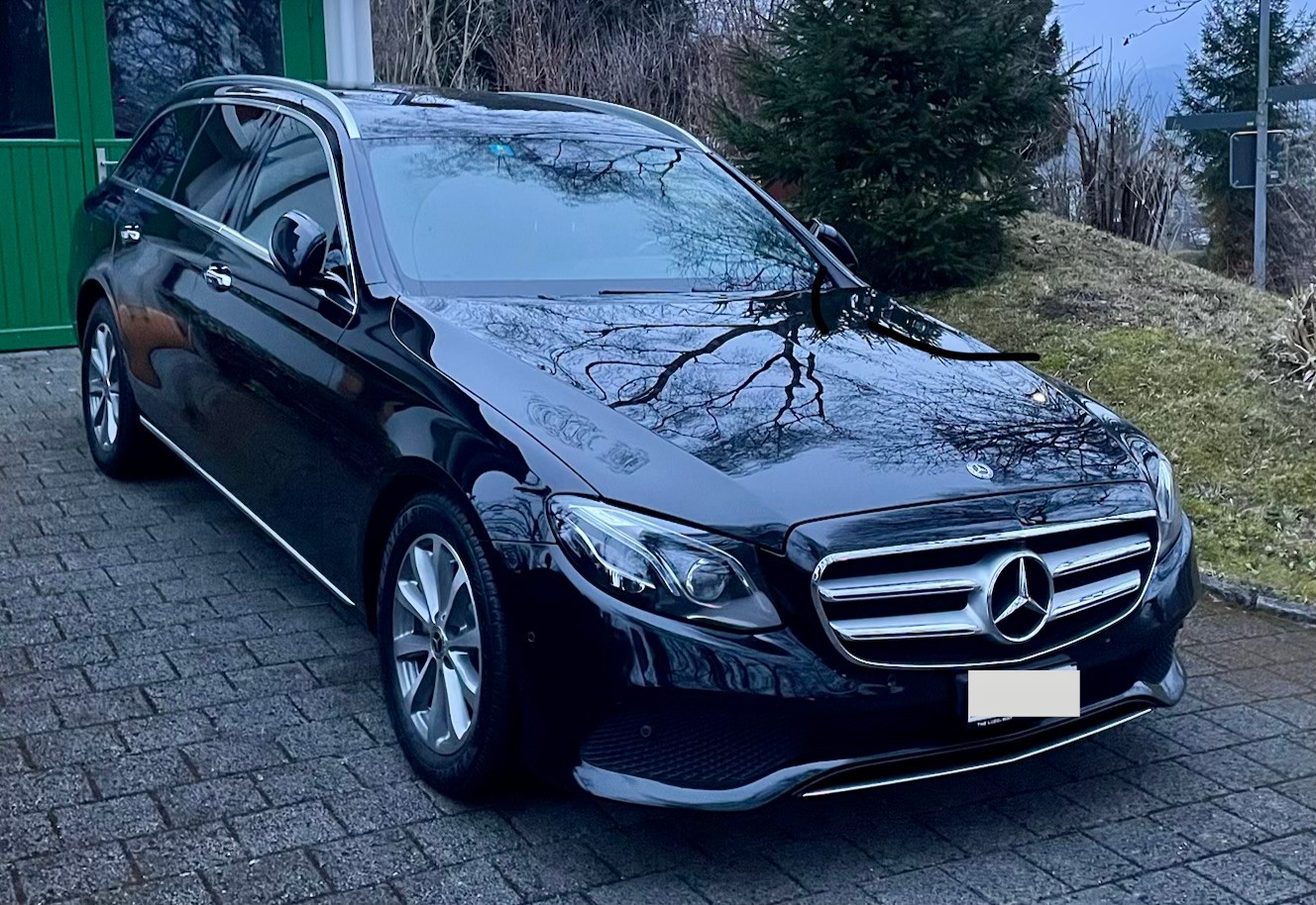 MERCEDES-BENZ E 220 Avantgarde 4-Matic-image-18