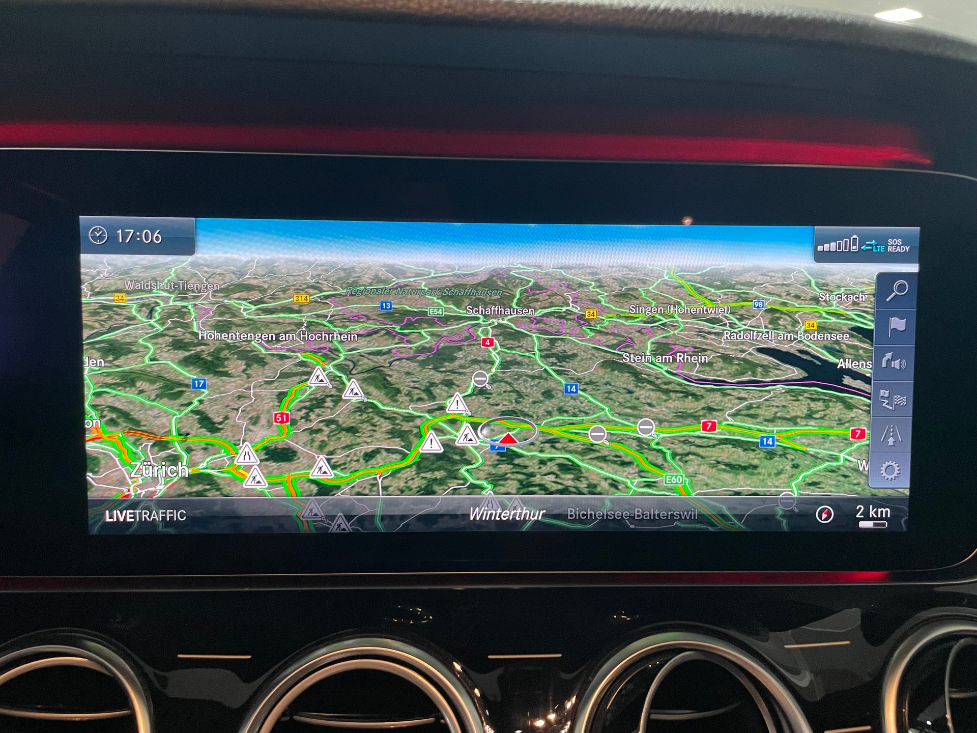 MERCEDES-BENZ E 220 Avantgarde 4-Matic-image-17