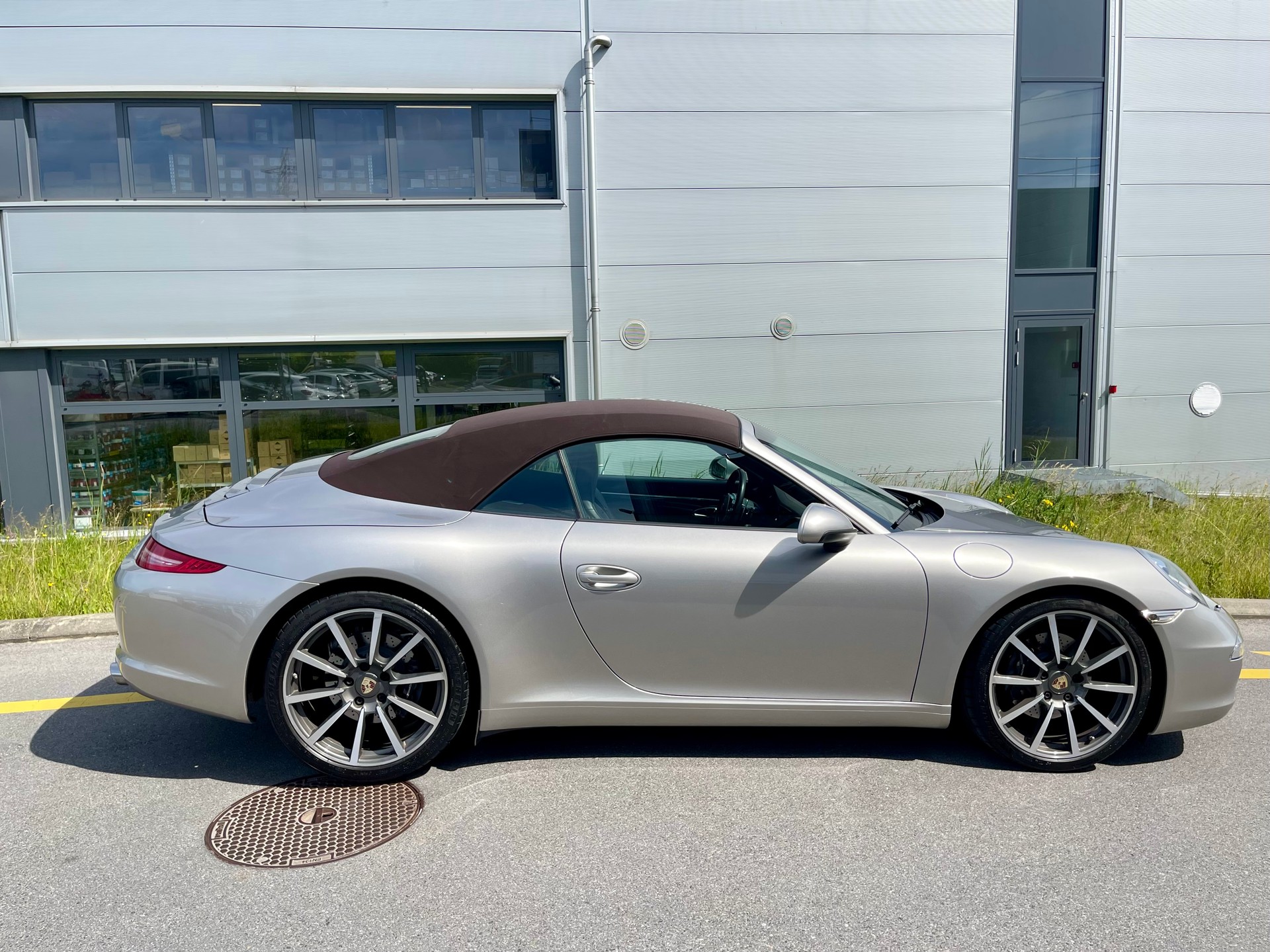 PORSCHE 911 Cabrio Carrera "S-look" PDK-image-1