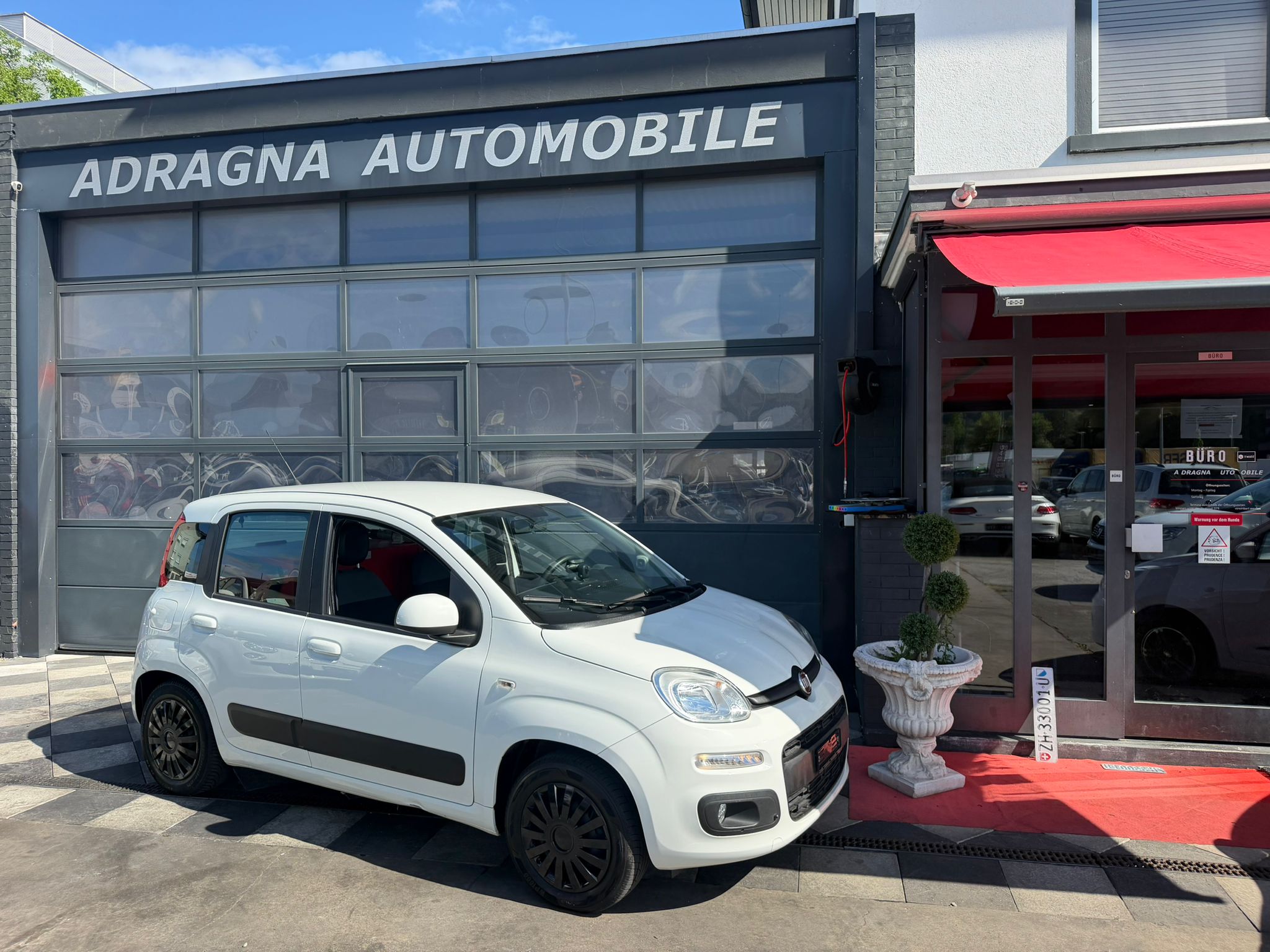 Car photo