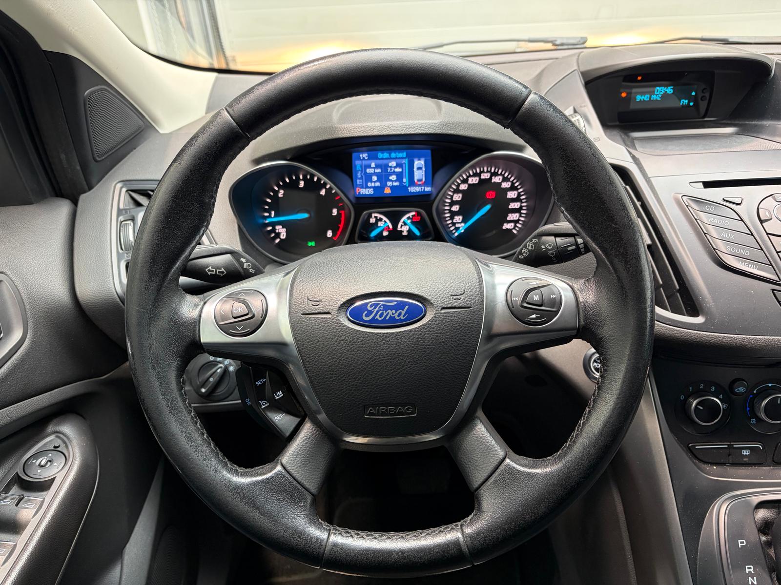 FORD Kuga 2.0 TDCi Titanium 4WD PowerShift - Attelage-image-15