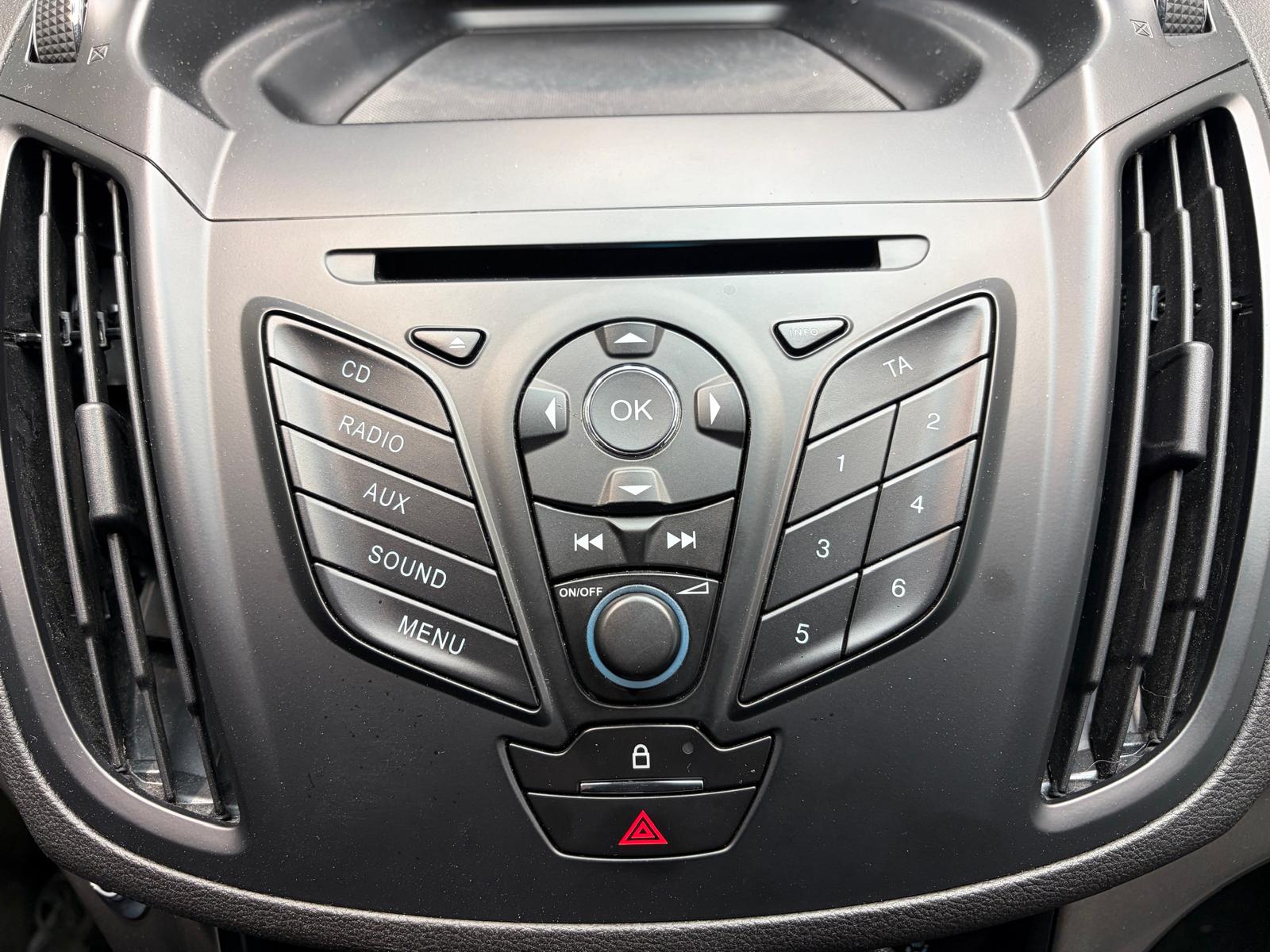 FORD Kuga 2.0 TDCi Titanium 4WD PowerShift - Attelage-image-19
