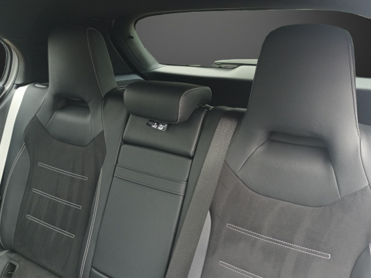 MERCEDES-BENZ A 250 e EQ Star 8G-DCT-image-9