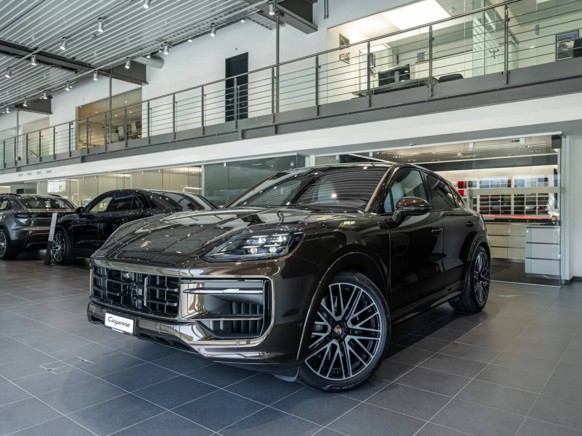 PORSCHE Cayenne GTS Coupé-image-7