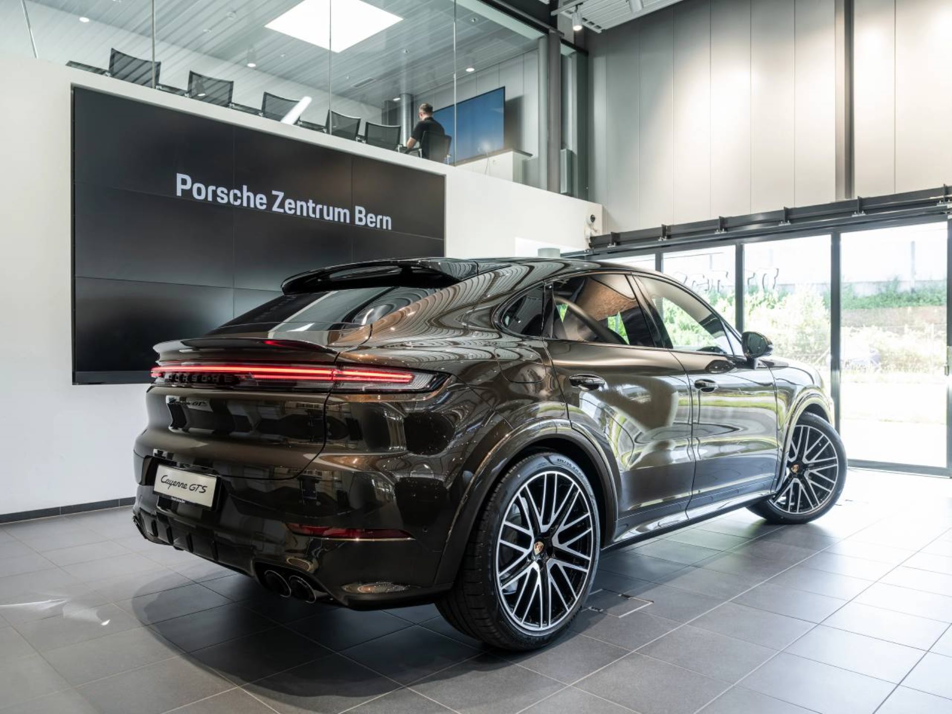PORSCHE Cayenne GTS Coupé-image-2