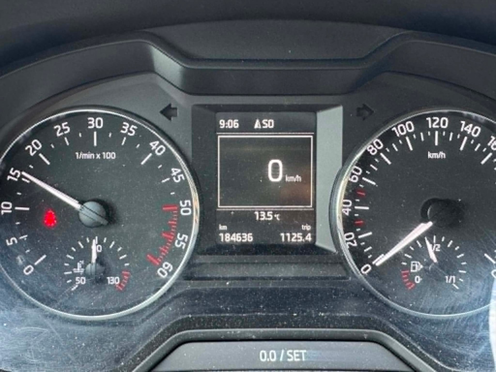 SKODA Octavia Combi 2.0 TDI 4x4-image-8