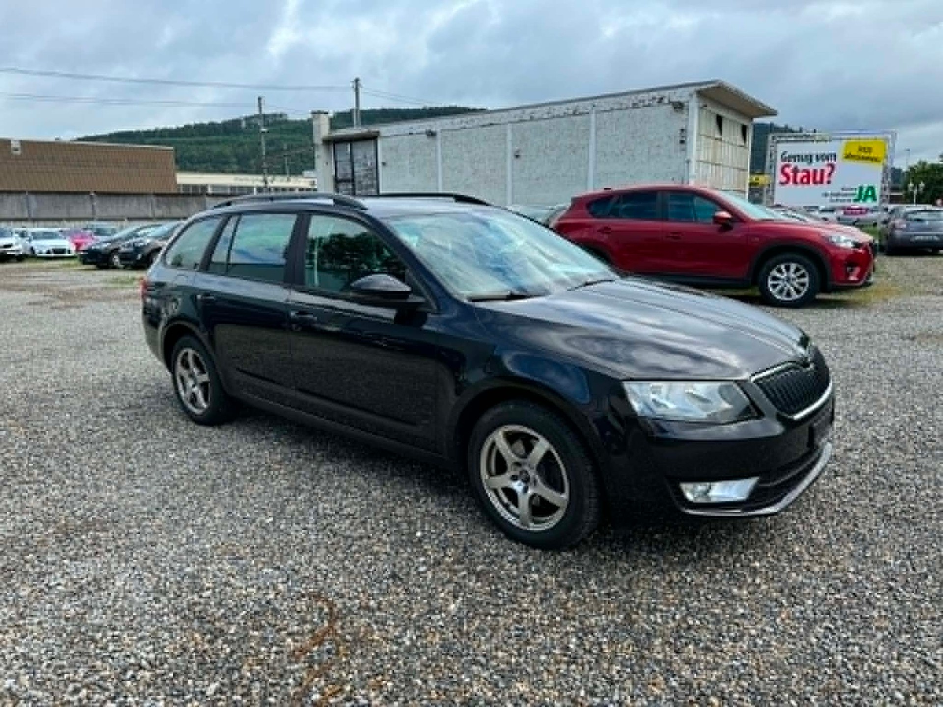SKODA Octavia Combi 2.0 TDI 4x4-image-13