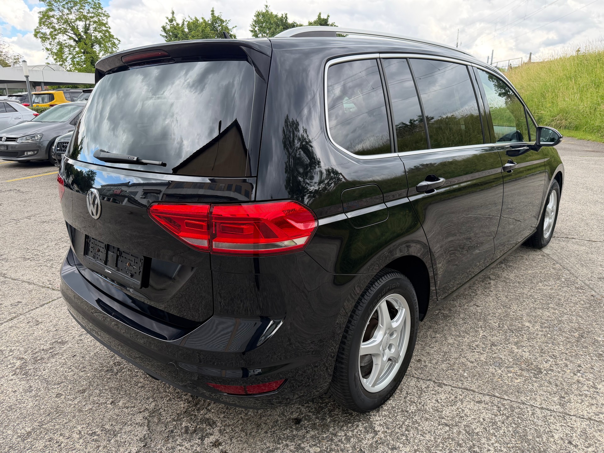 VW Touran 1.5 TSI EVO Comfortline-image-4