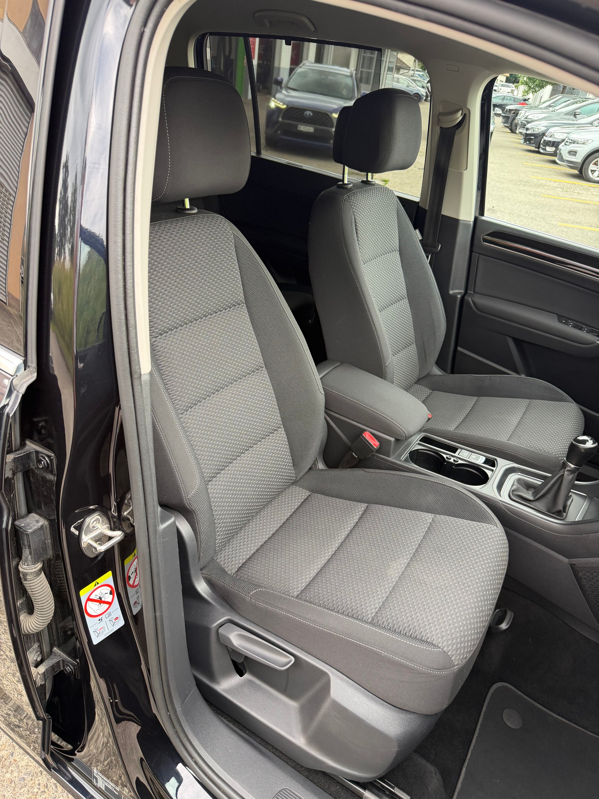 VW Touran 1.5 TSI EVO Comfortline-image-16