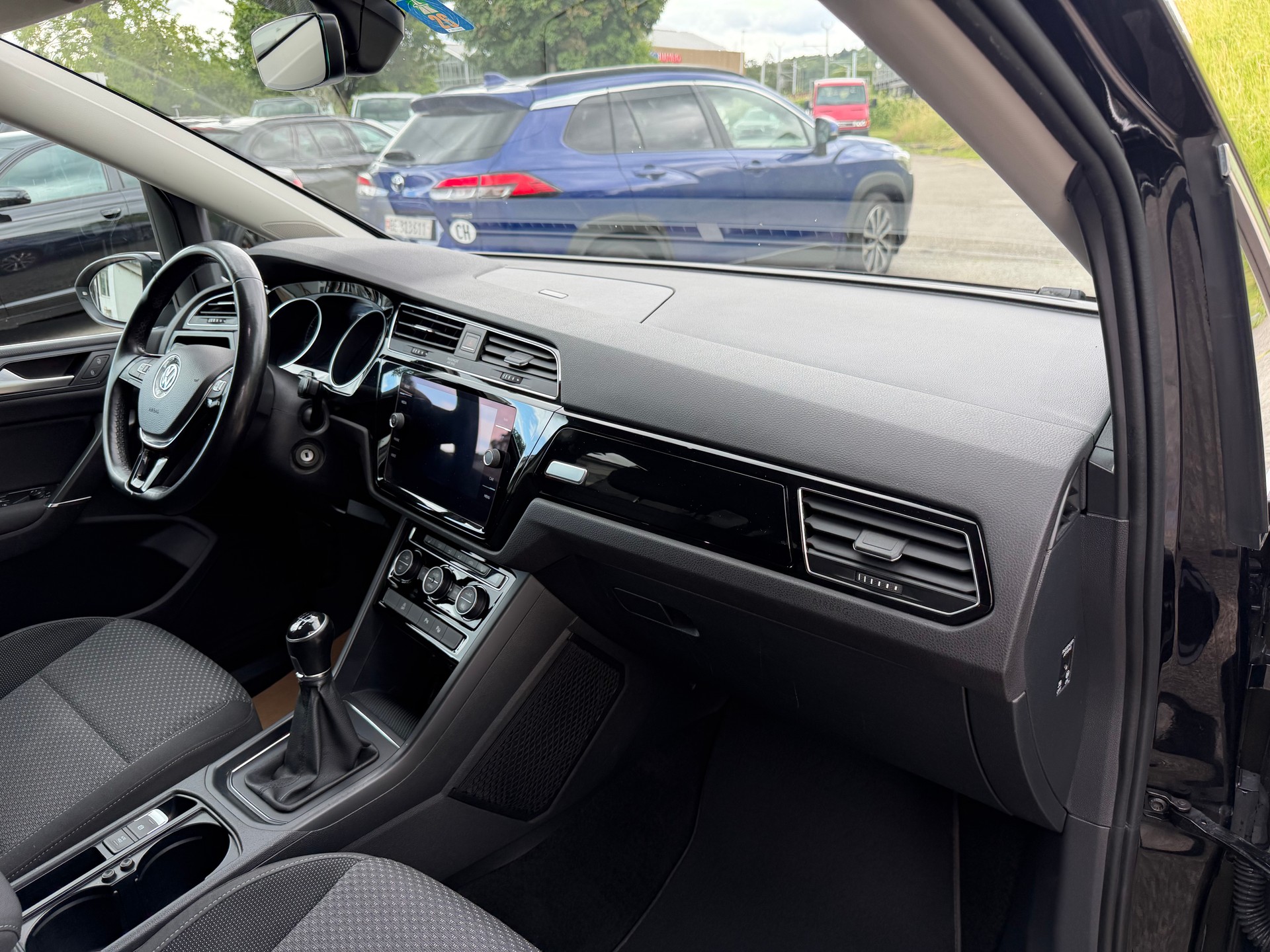 VW Touran 1.5 TSI EVO Comfortline-image-17