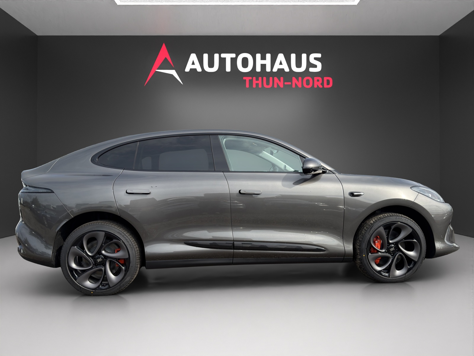 MG IM6 100 kWh Performance 21 4WD-image-5