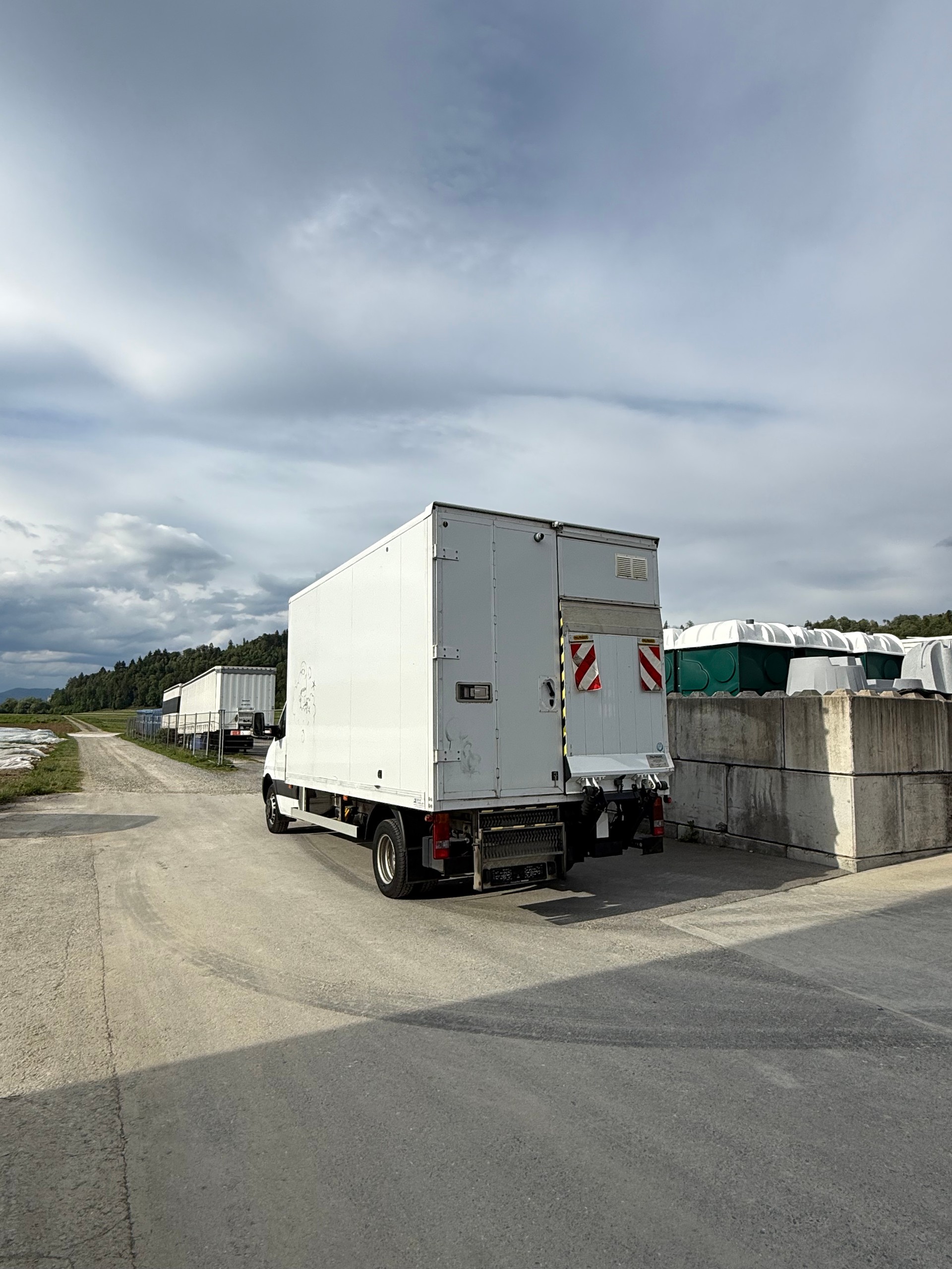 MERCEDES-BENZ Sprinter 516 CDI Lang-image-3