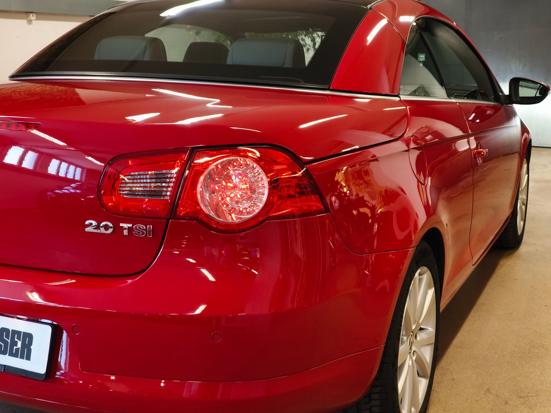 VW Eos 2.0 TSI-image-10