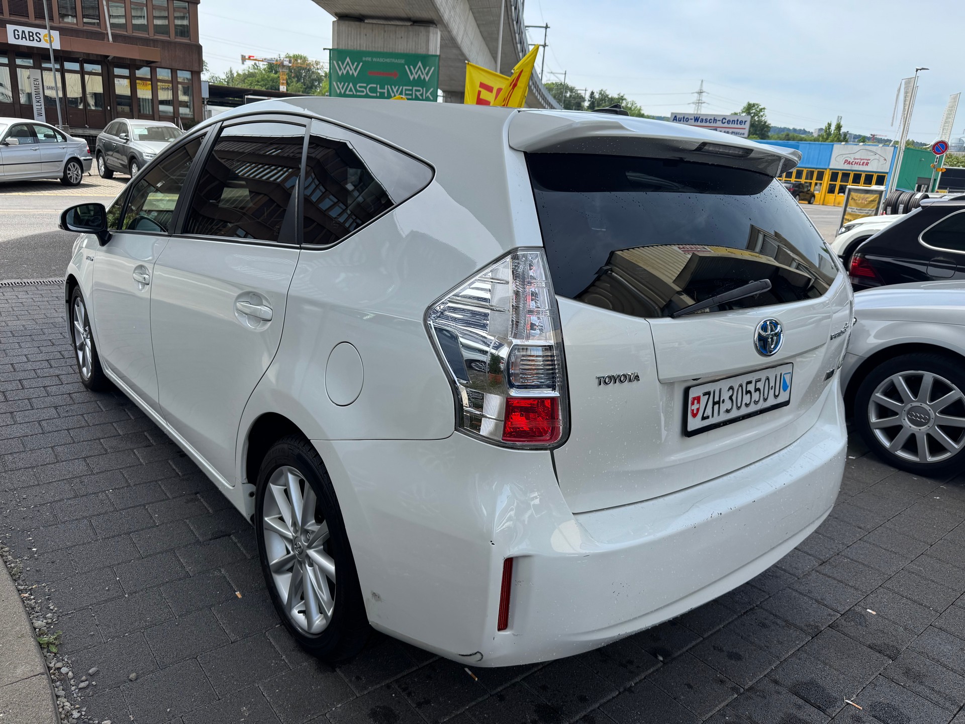 TOYOTA Prius+ 1.8 VVT-i HSD Sol Premium-image-2