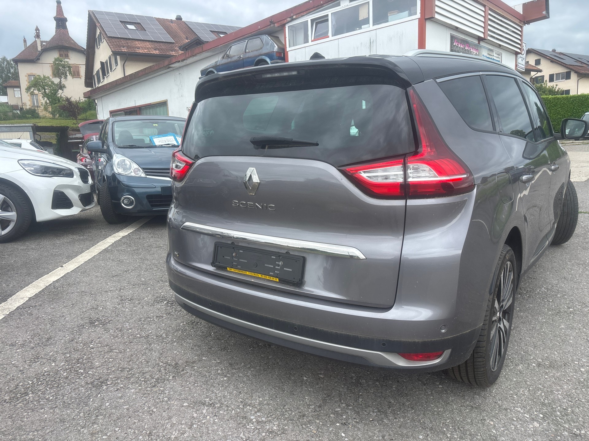 RENAULT Grand Scénic 1.8 dCi Intens EDC-image-6