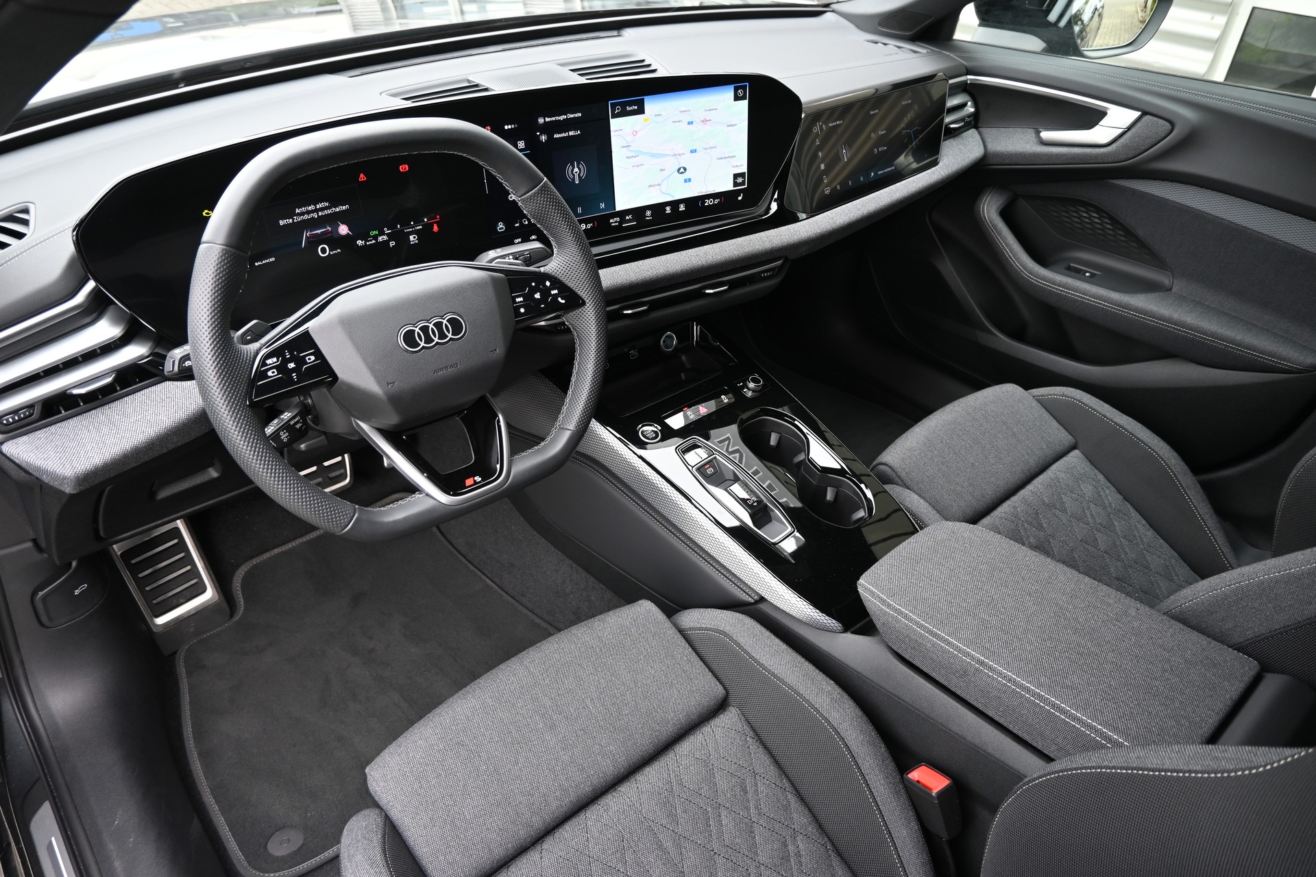 AUDI A5 Limousine 40 TFSI S-Line Plus Black S tronic 204PS-image-8