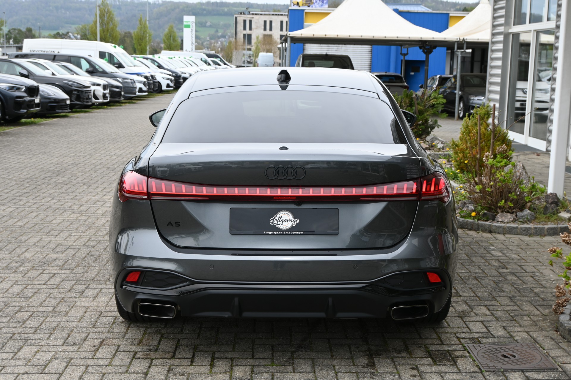 AUDI A5 Limousine 40 TFSI S-Line Plus Black S tronic 204PS-image-3