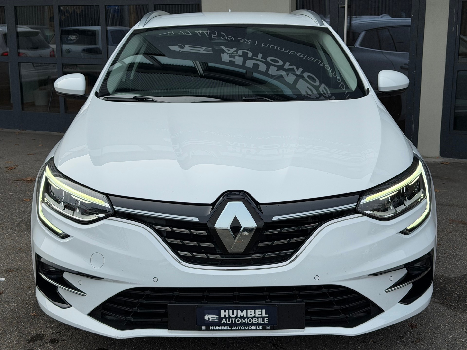 RENAULT Mégane Grandtour 1.5 dCi Intens EDC-image-1