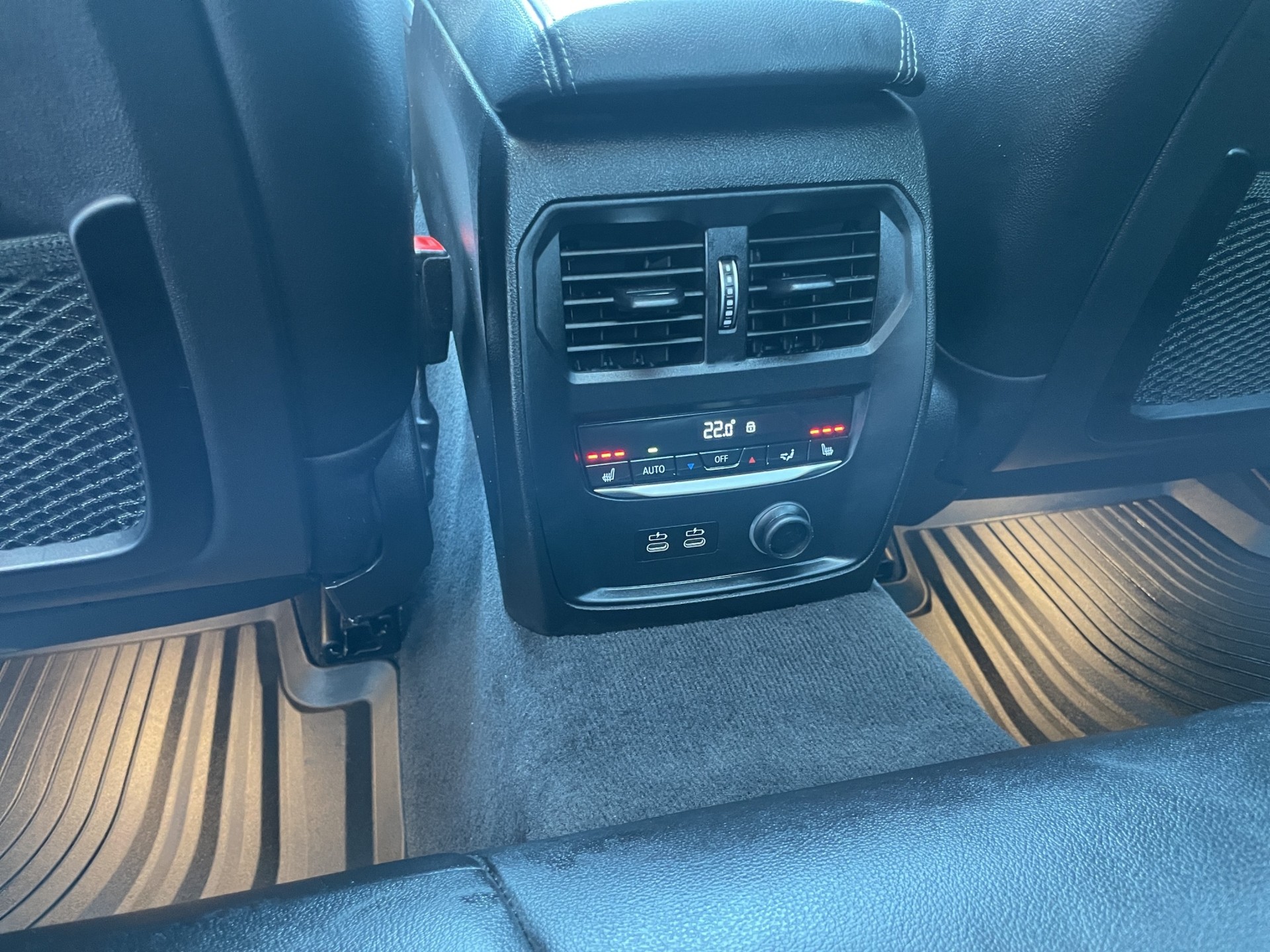 BMW M340i xDrive Steptronic-image-14