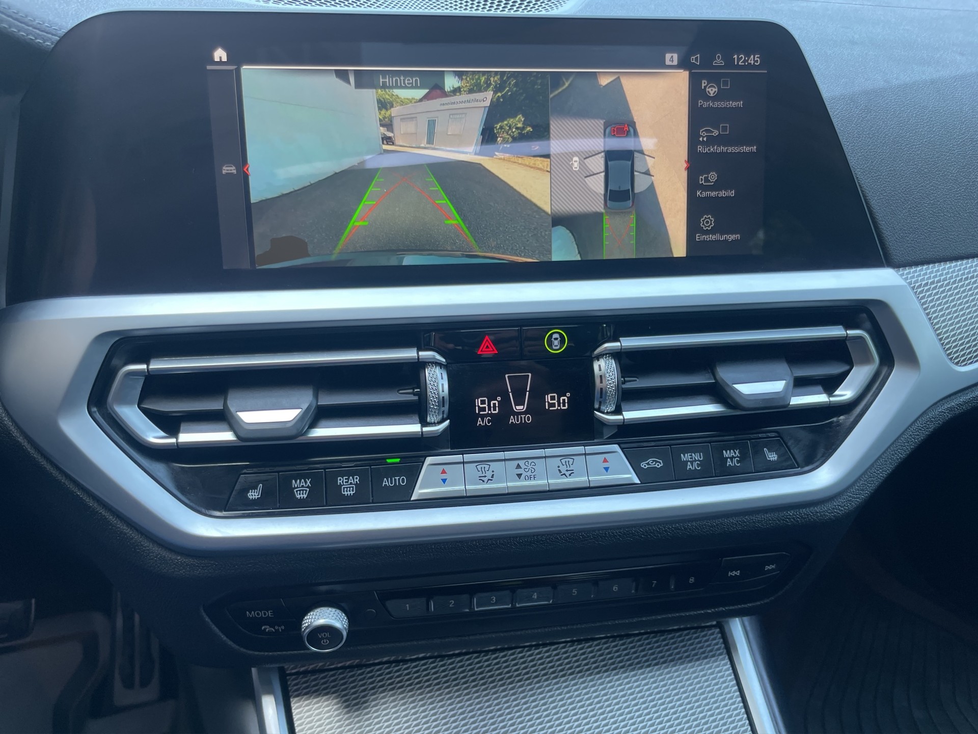 BMW M340i xDrive Steptronic-image-11