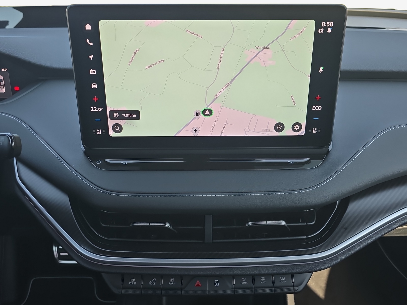SKODA Enyaq 4x4 RS-image-10