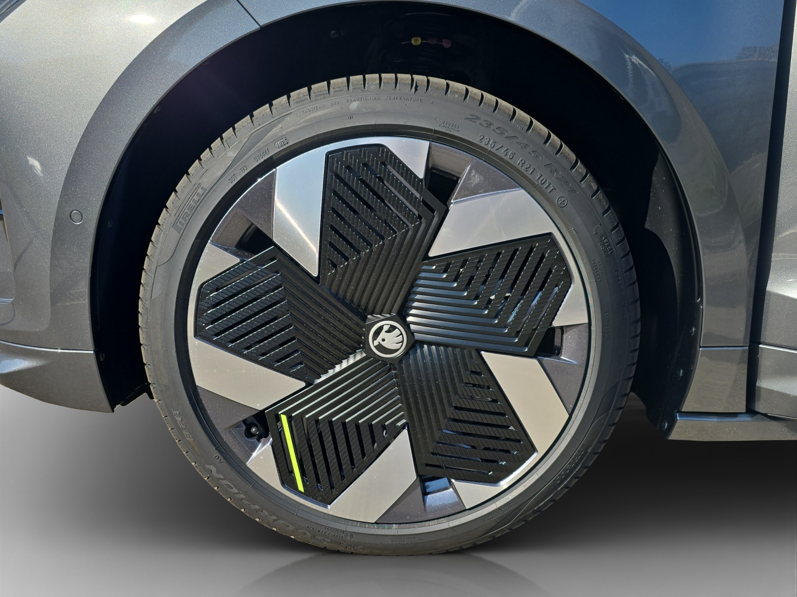 SKODA Enyaq 4x4 RS-image-15