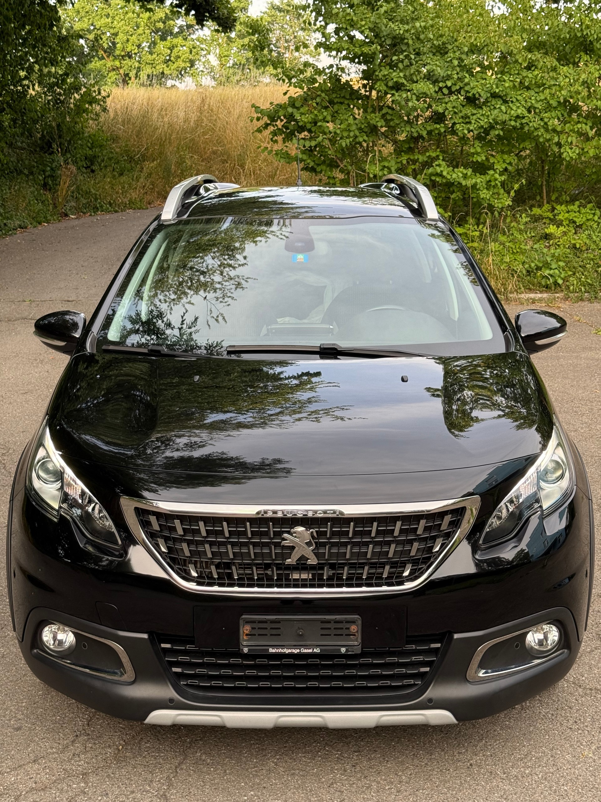 PEUGEOT 2008 1.2 PureTech Allure-image-0