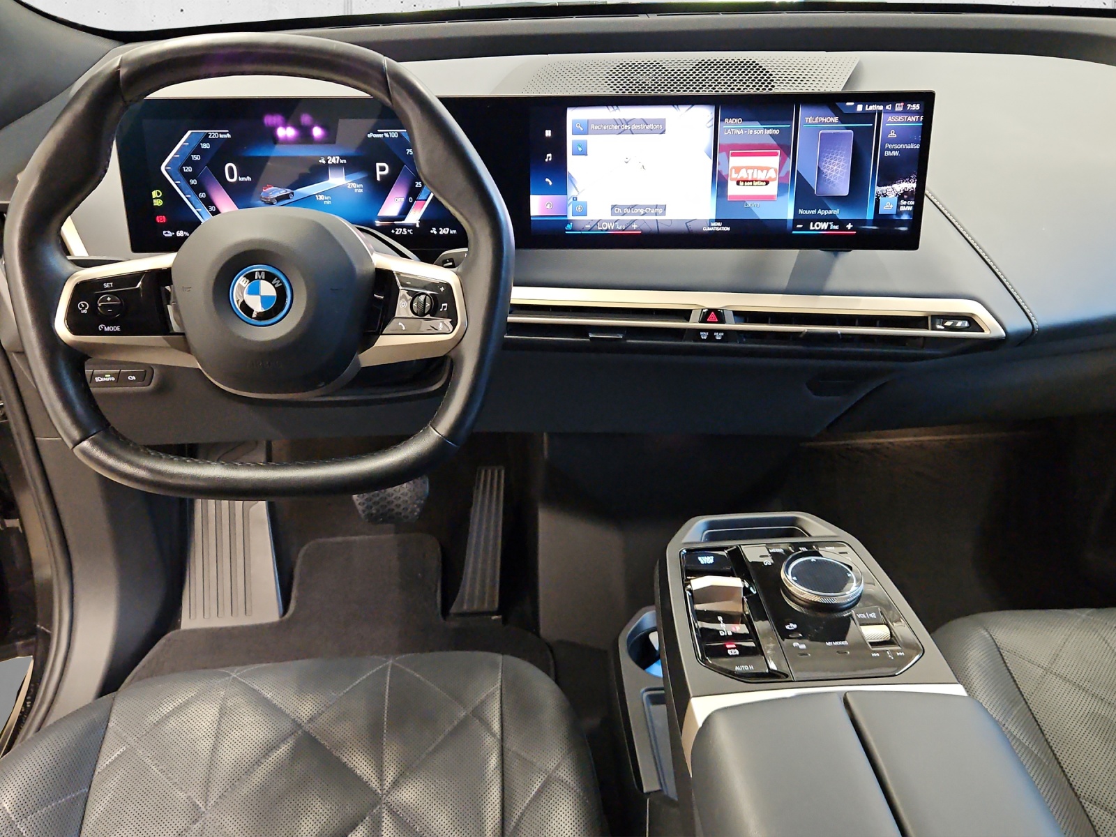 BMW iX xDrive40 Sport-image-14