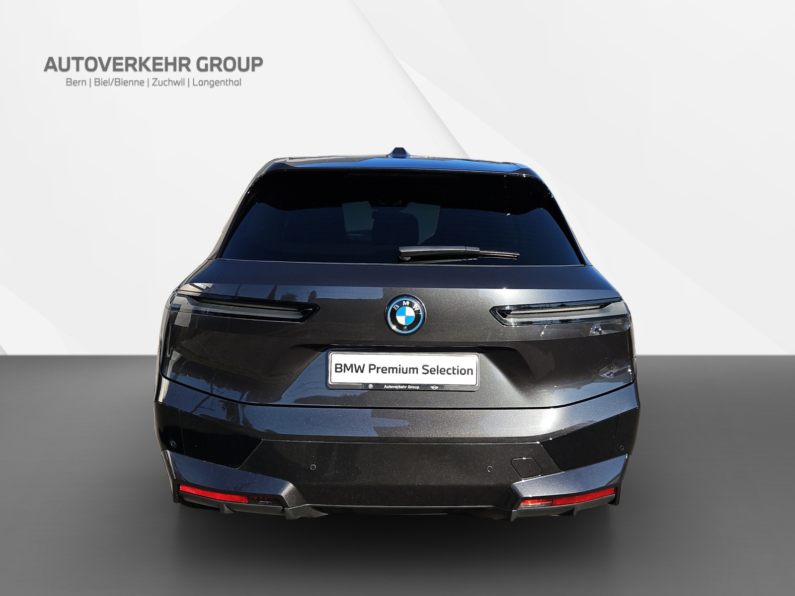 BMW iX xDrive40 Sport-image-5