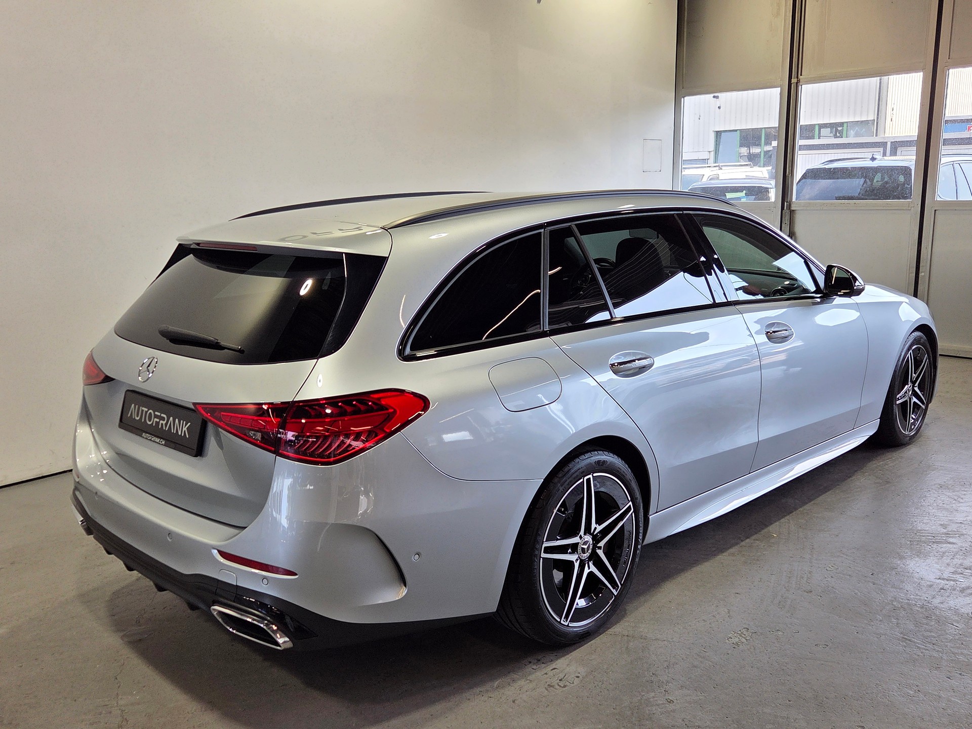 MERCEDES-BENZ C 220 d Swiss Star AMG Line 4matic Kombi-image-20